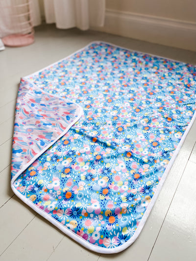 Two print, double-sided mat (Floralfetti/Pastel Parade)